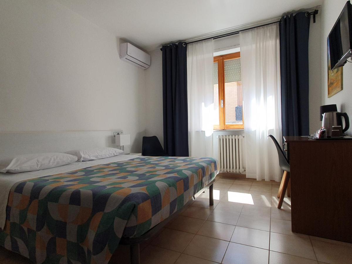 Hotel Cormorano Pedaso Bagian luar foto