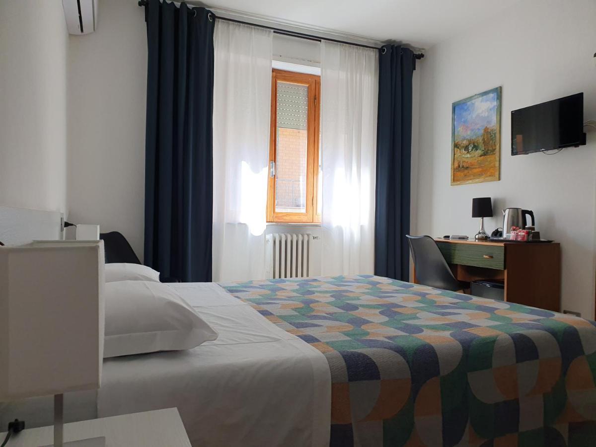 Hotel Cormorano Pedaso Bagian luar foto