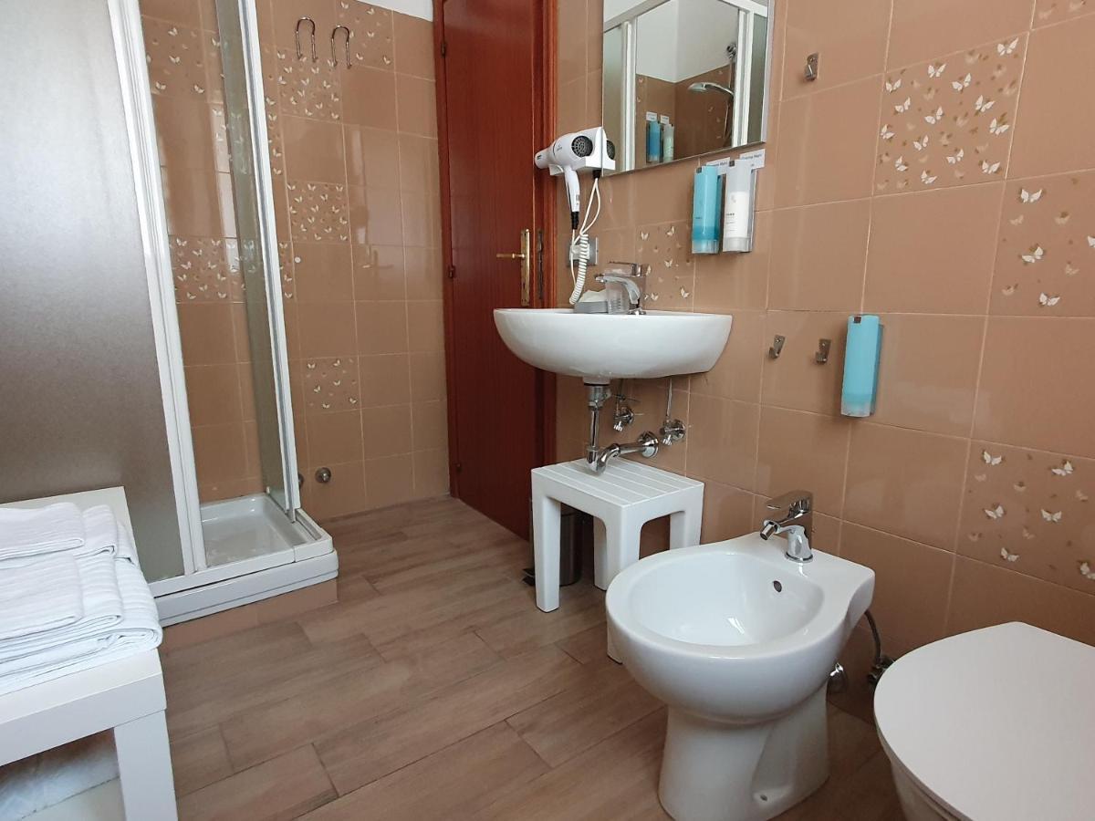 Hotel Cormorano Pedaso Bagian luar foto