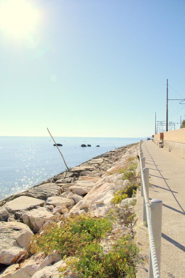 Hotel Cormorano Pedaso Bagian luar foto